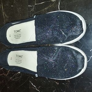 Girls Toms